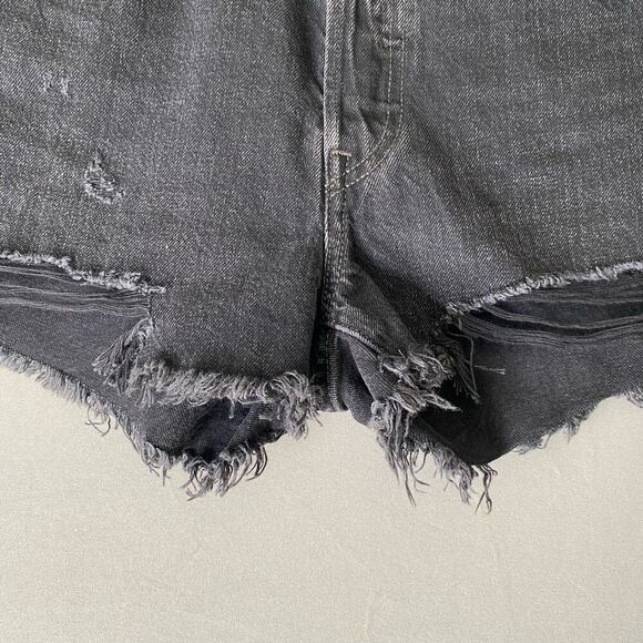 Levi's Premium 501  sz 26 gray distressed‎ jean shorts - Picture 3 of 10